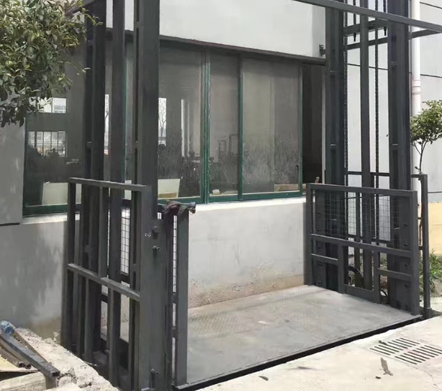 乐安导轨式施工升降机助力民生工程提速增效